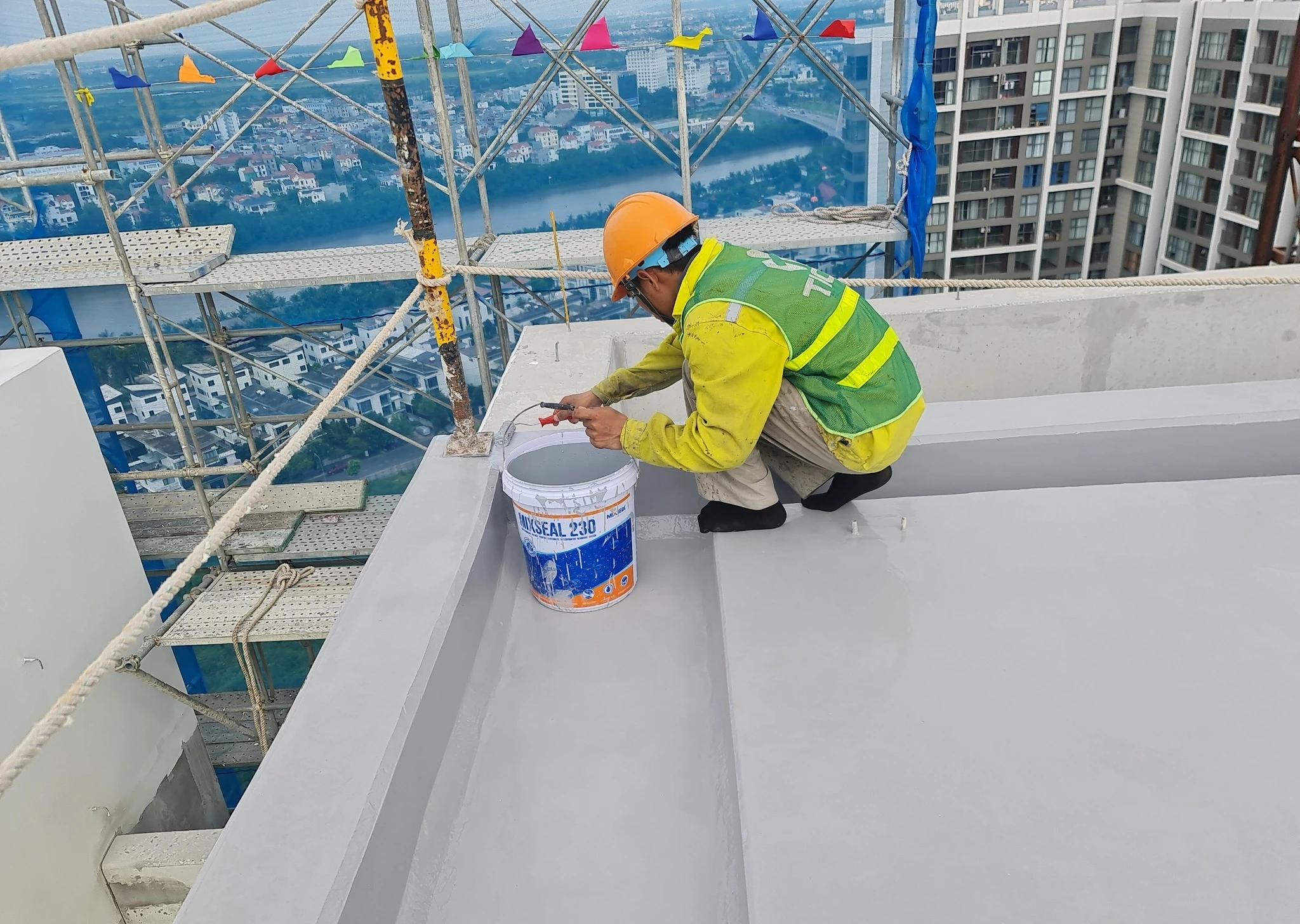 đội ngũ thi công chống thấm chuyên nghiệp