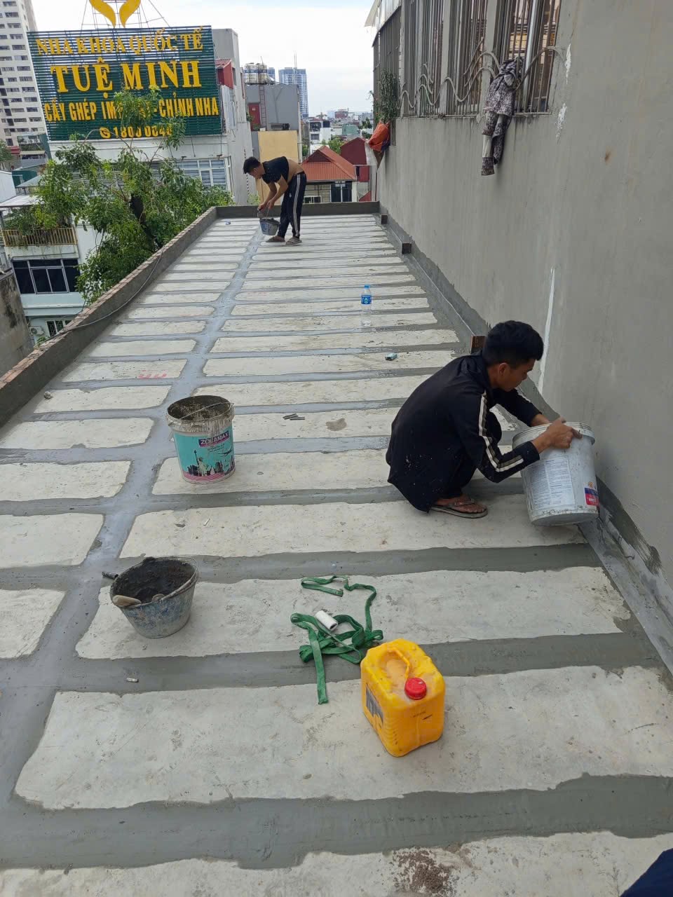 Cam kết dùng vật tư chống thấm chính hãng, độ bền cao cho công trình Cầu Giấy
